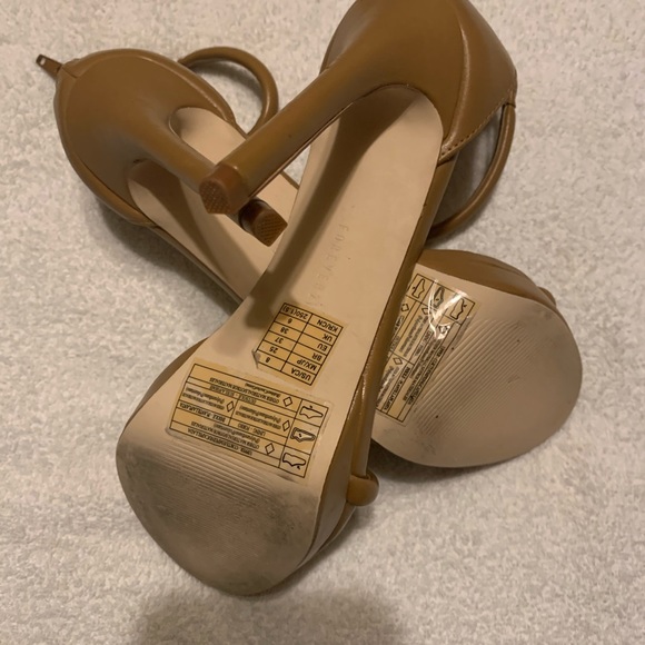 Forever 21 Heel Sandals - Picture 8 of 8